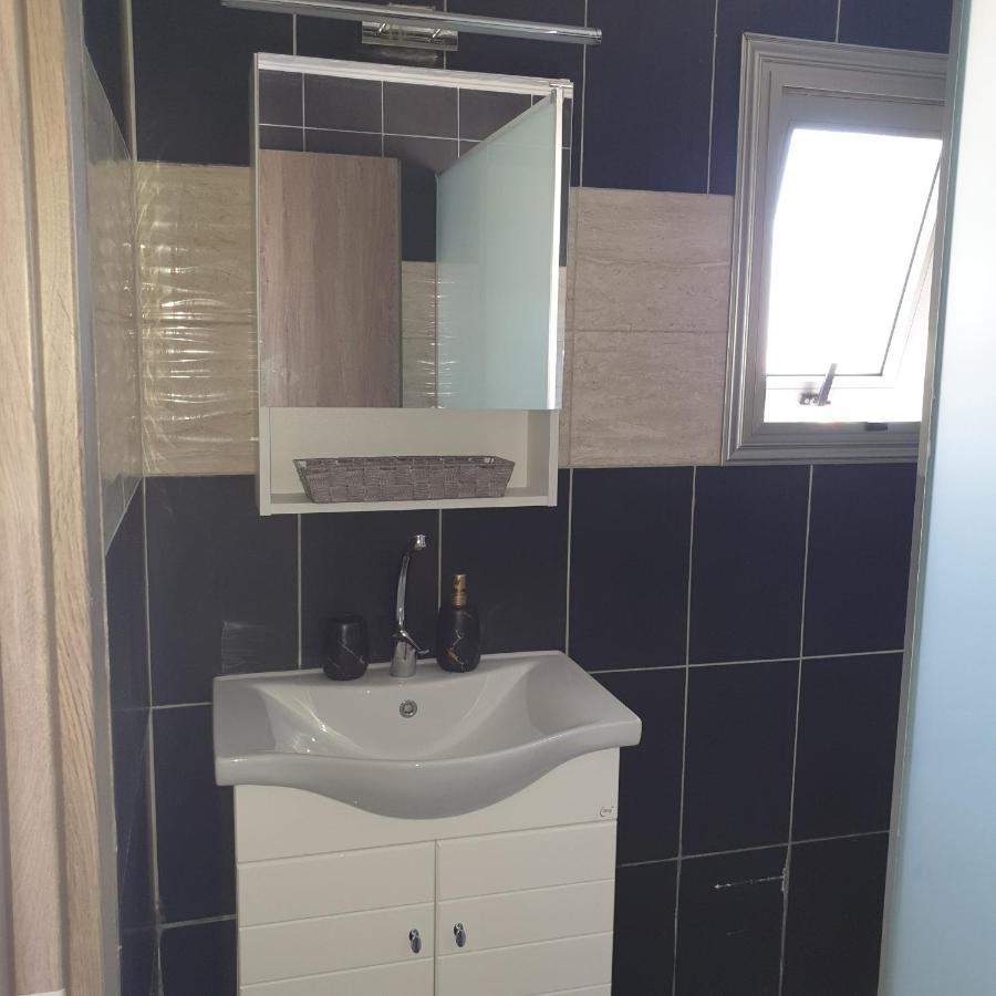 Ahoy Deluxe Apts Appartamento Ayia Napa Esterno foto